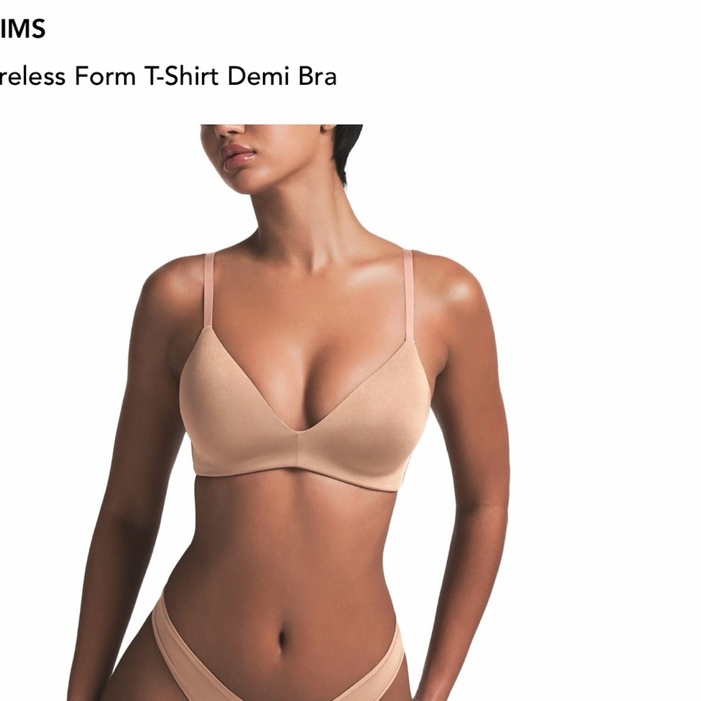 SKIMS Wireless Form T-Shirt Demi Bra - Sienna